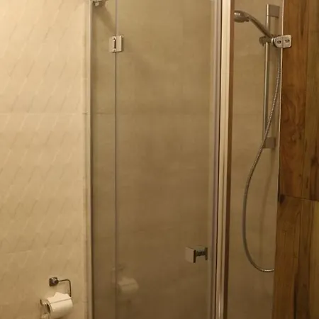 Pod świerkiem * Jelenia Góra